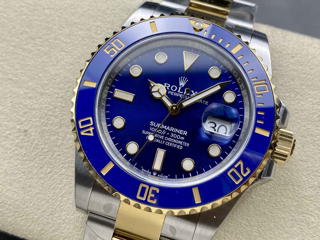 Rolex Submariner 126613LB – 41mm Two-Tone Blue Submariner Replica with 3235 Movement
