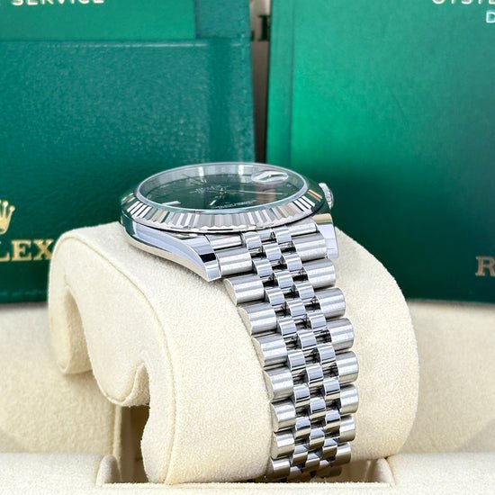 Pre-owned Rolex Replica Watch Datejust 41, Stainless Steel and 18k White Gold, 41mm, 126334-0022