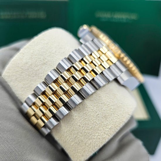 Rolex Replica Watch GMT-Master II, 40mm, Oystersteel and 18k Yellow Gold, 126713GRNR-0001